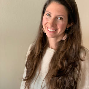 Lindsey Hoell