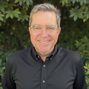 Mike Hollis